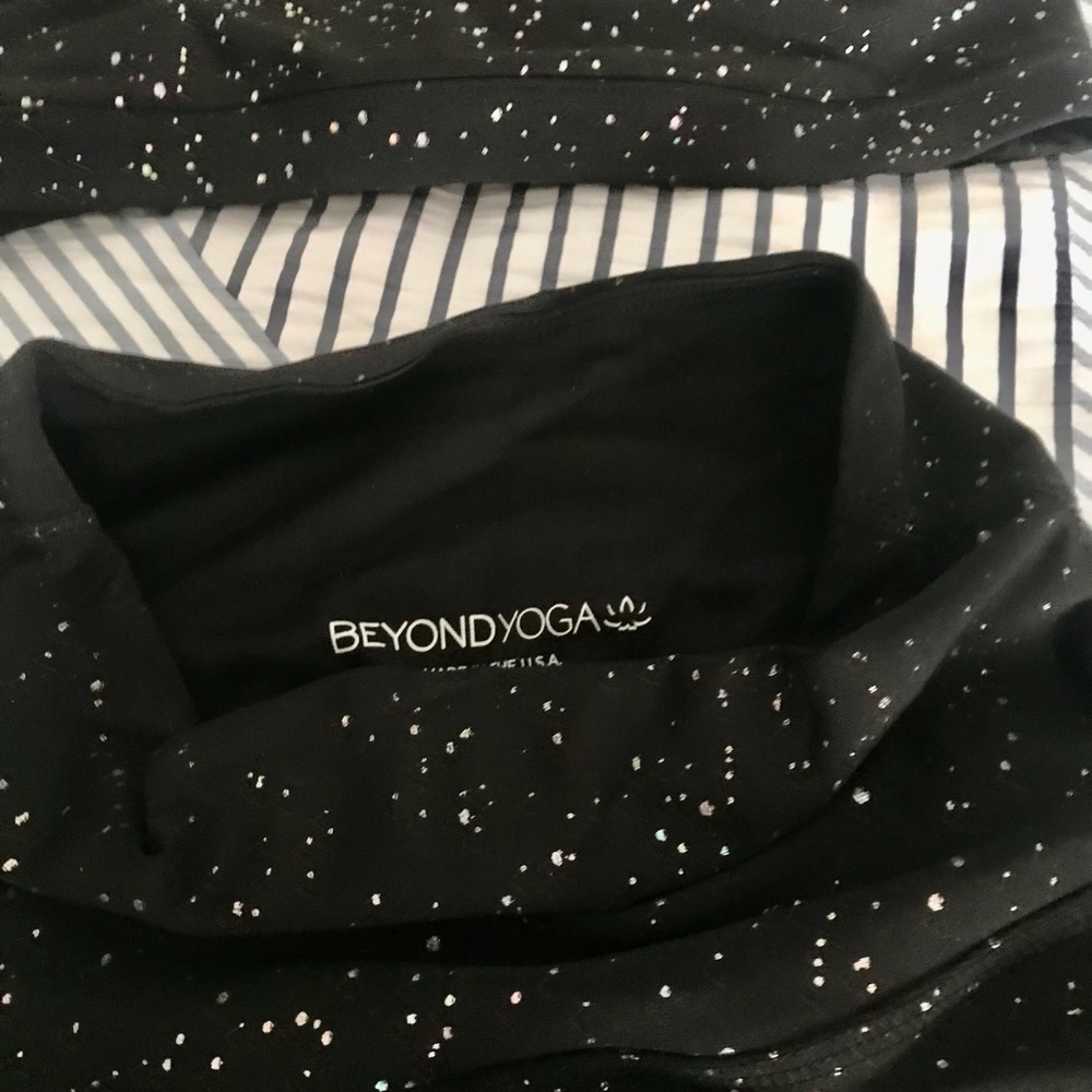 Beyond Yoga leggings and bra